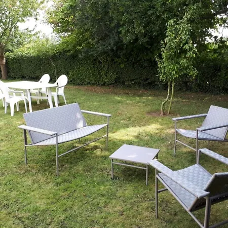 Large With Garden In Brittany Ferienhaus